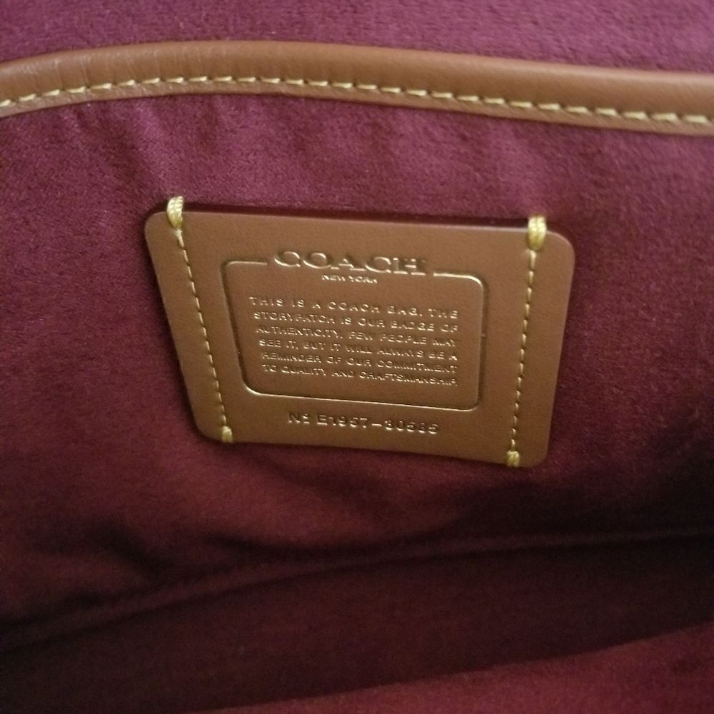 Coach Tea Rose Handbag - Picture 8 of 9